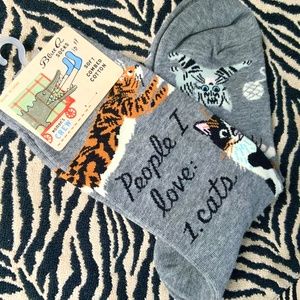 BLUE Q 🐾 Fab Fun Loving WOMENS CREW SOCKS⭐️ PEOPLE I LOVE -CATS  ⭐️New w/ TAGS
